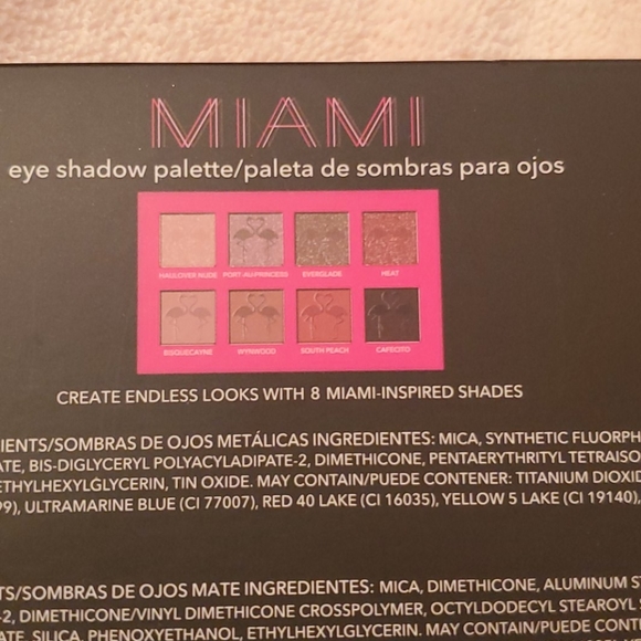 Makeup - Picture 2 of 4